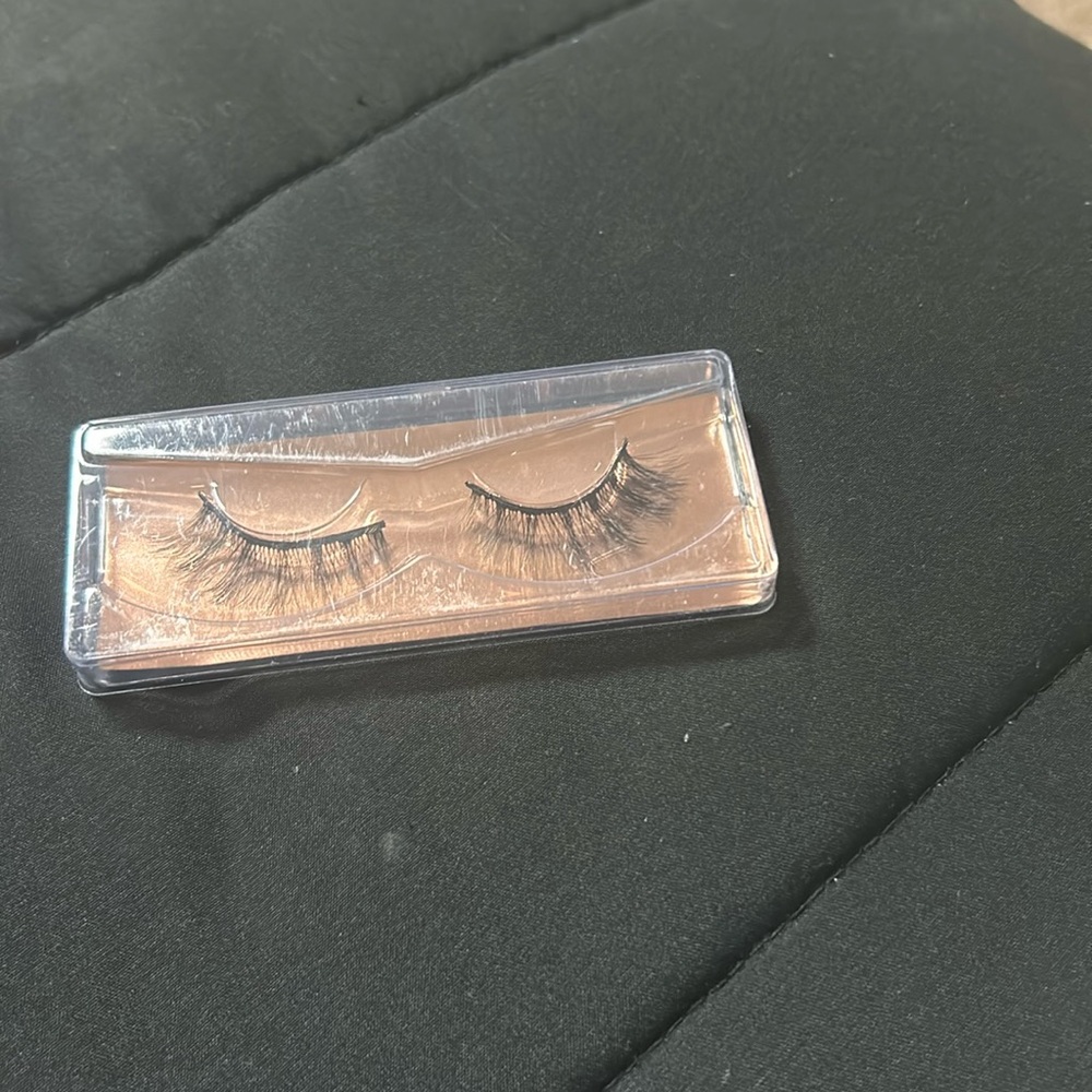 Eyelashes